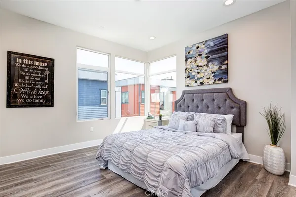 $5,500 | 2068 Maple Avenue, Unit C, Costa Mesa, CA 92627