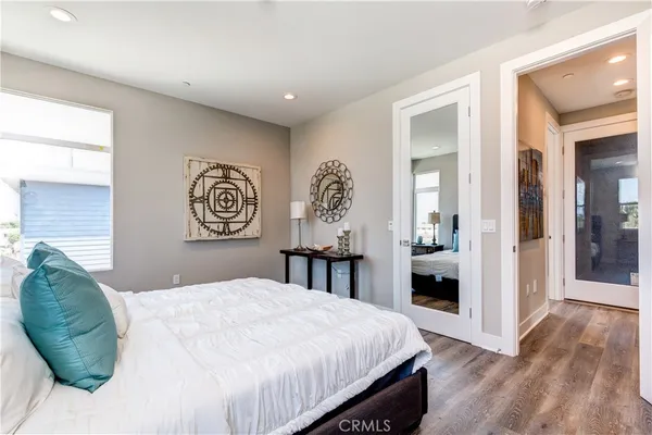 $5,500 | 2068 Maple Avenue, Unit C, Costa Mesa, CA 92627