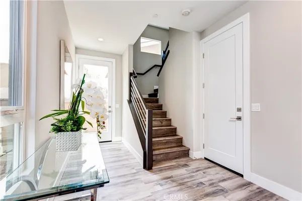 $5,500 | 2068 Maple Avenue, Unit C, Costa Mesa, CA 92627