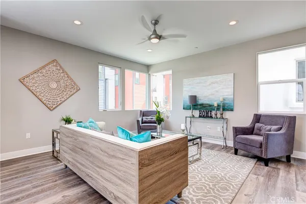 $5,500 | 2068 Maple Avenue, Unit C, Costa Mesa, CA 92627