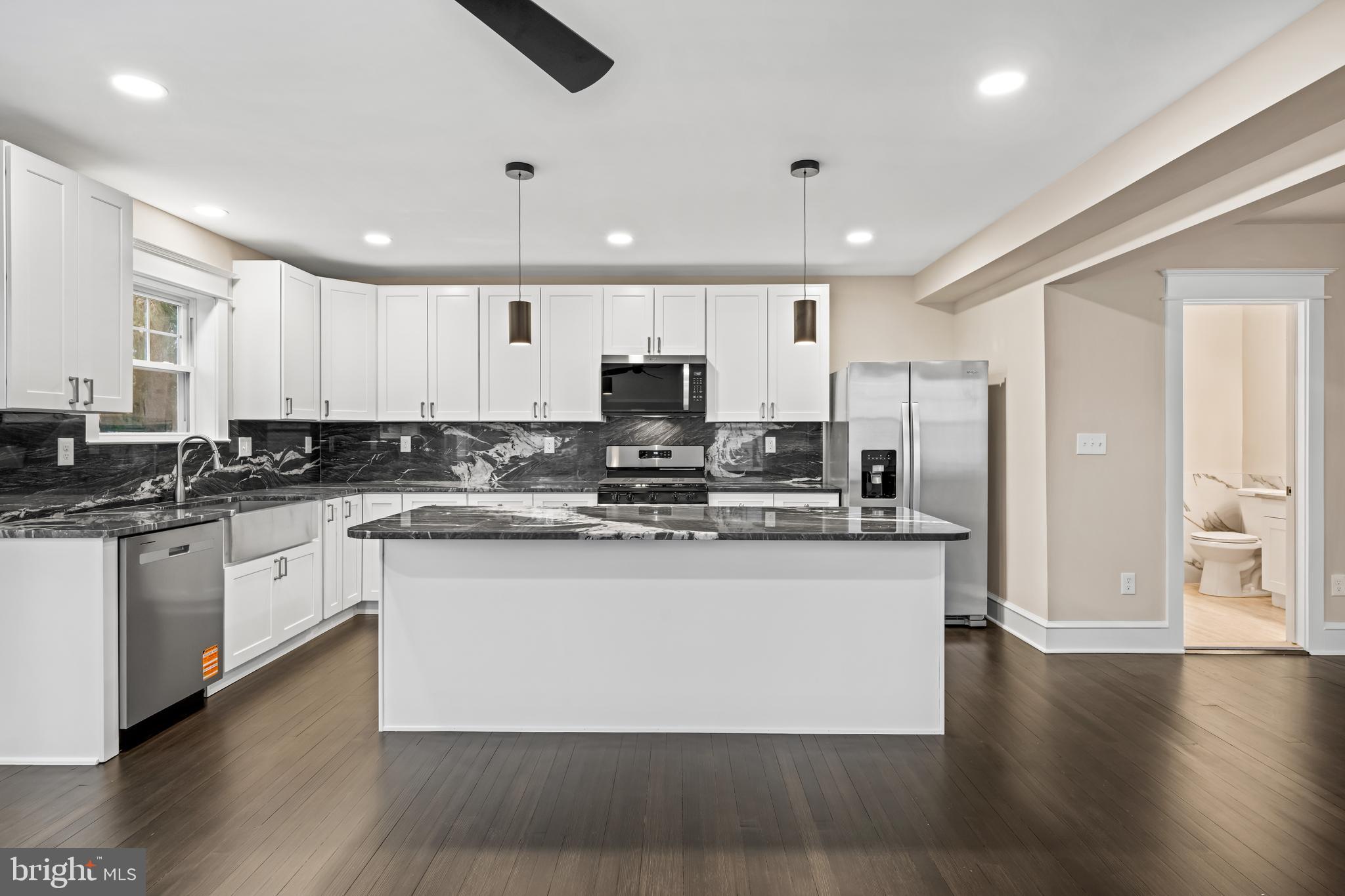 19 Conwell Avenue Cherry Hill, NJ 08002 - Photo 4 of 32