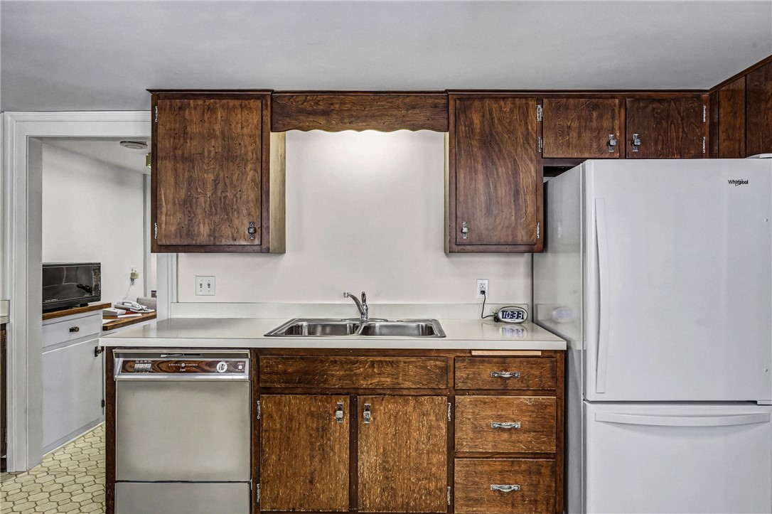 1831 Manitou Road Parma, NY 14559 - Photo 18 of 49