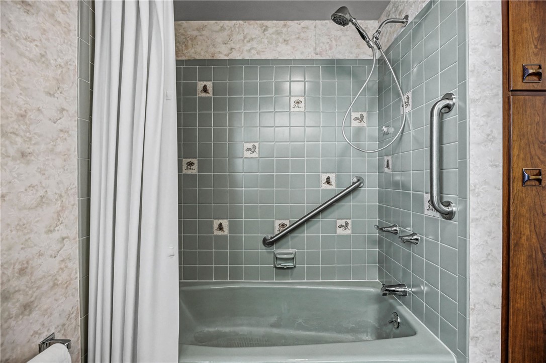 1831 Manitou Road Parma, NY 14559 - Photo 26 of 49