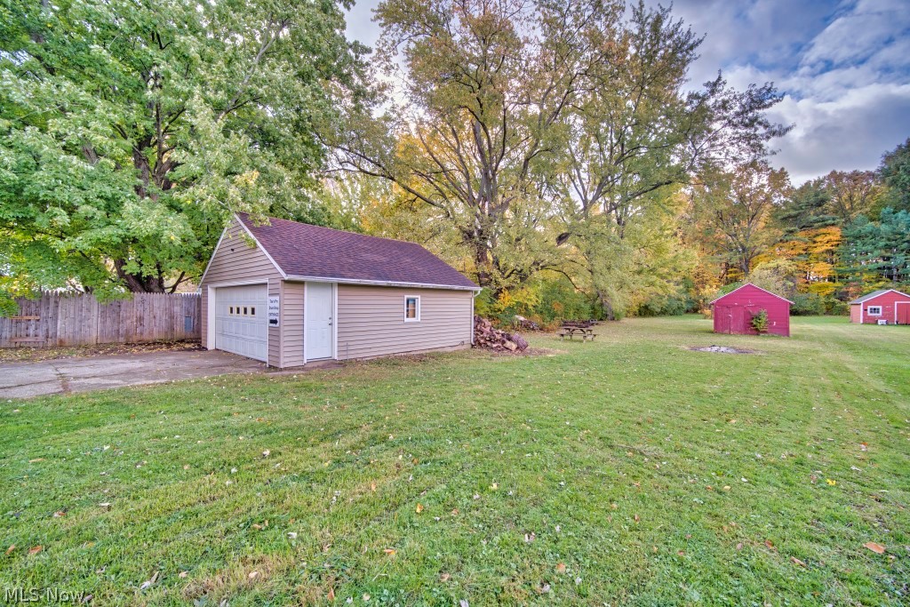 46075 Middle Ridge Road Amherst, OH 44001 - Photo 18 of 19