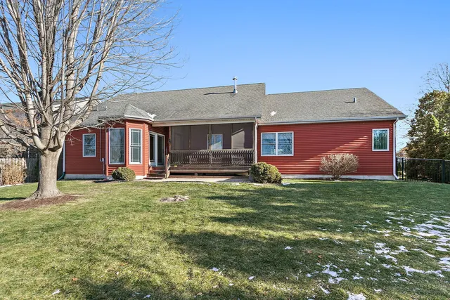 $346,500 | 1151 Fox Hollow Court, DeKalb, IL 60115