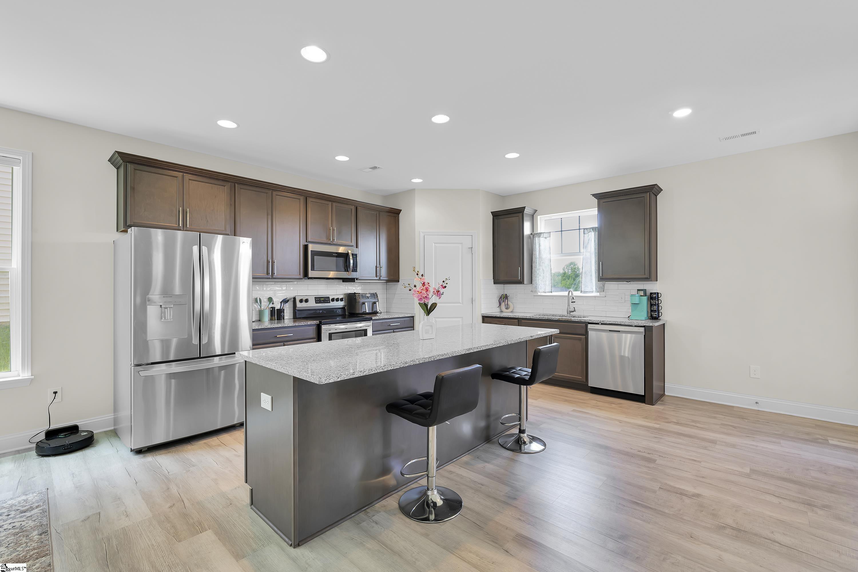 115 River Trace Loop Simpsonville, SC 29680 - Photo 8 of 29 Main appliances are under two years old