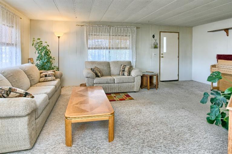 410 East Dutton Road Eagle Point, OR 97524 - Photo 5 of 24 Additional Photo