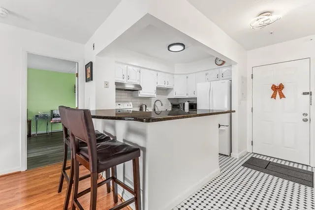 $499,000 | 4975 Washington Street, Unit 306, Boston, MA 02132