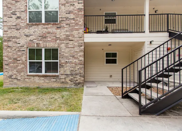 $950 | 1000 Foster Drive, Unit 1C, Conroe, TX 77301