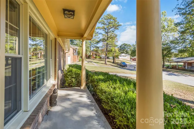 $329,900 | 210 Cliffside Drive, Kannapolis, NC 28081