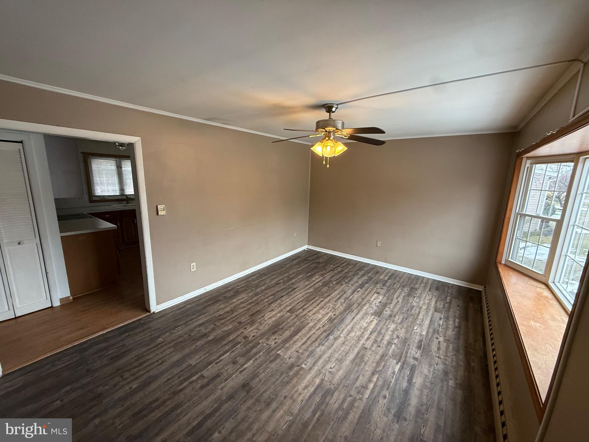 730 East Main Street Weatherly, PA 18255 - Photo 4 of 15 Spacious room with natural light and charm.