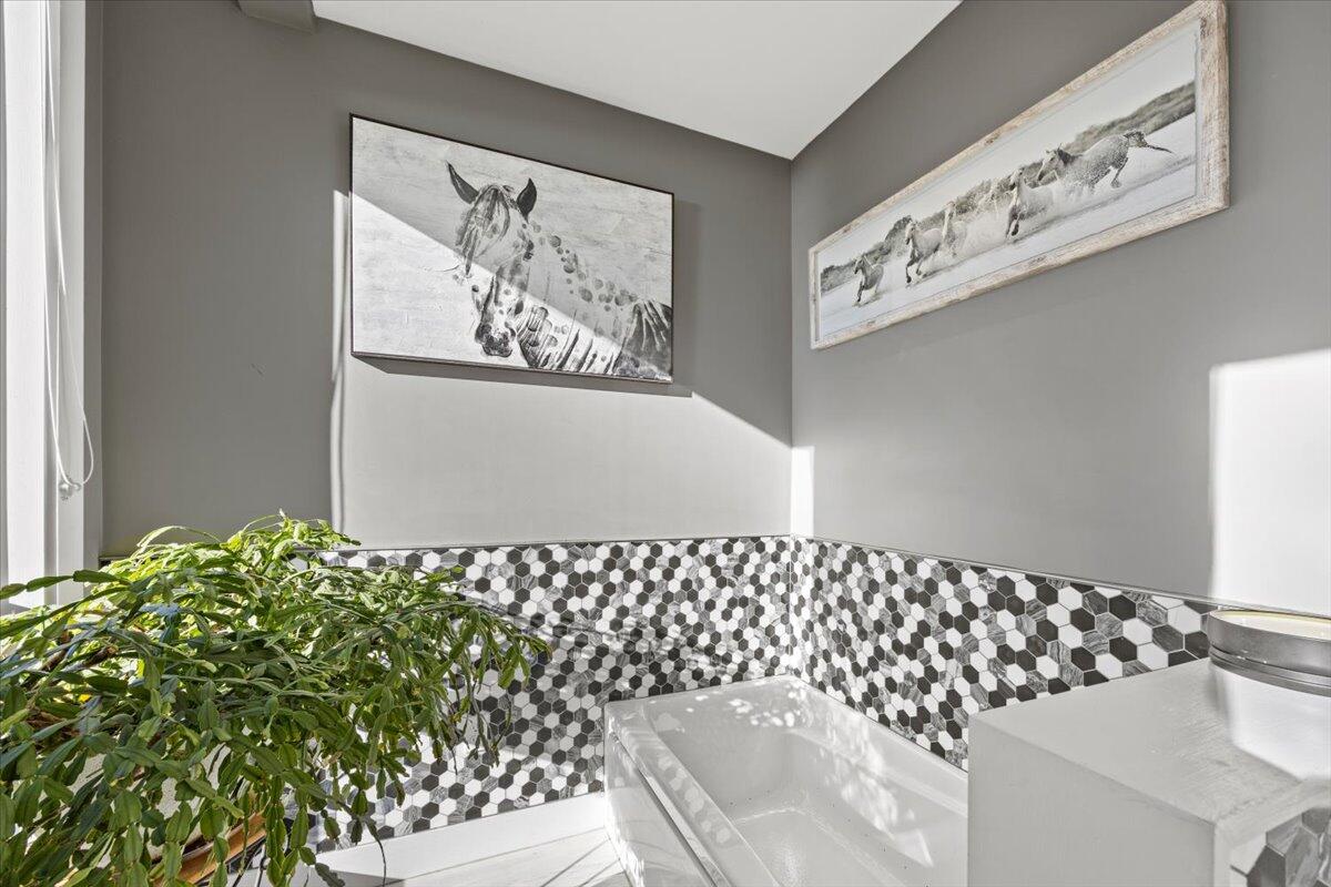 7 Wild Acres Road Raymond, ME 04071 - Photo 22 of 44 22-7 Wild-22