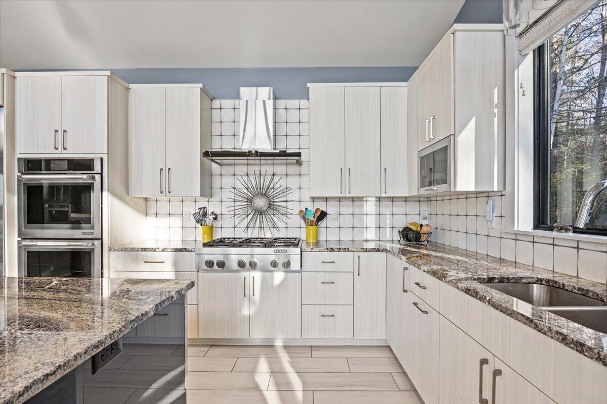 7 Wild Acres Road Raymond, ME 04071 - Photo 9 of 44 09-7 Wild-9