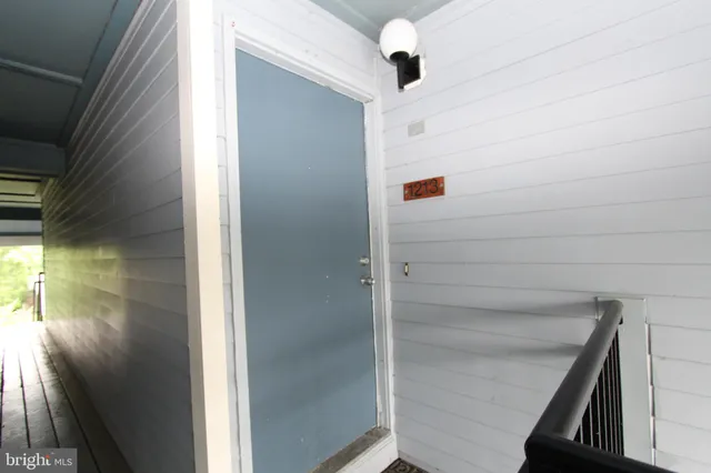 a view of walk in closet