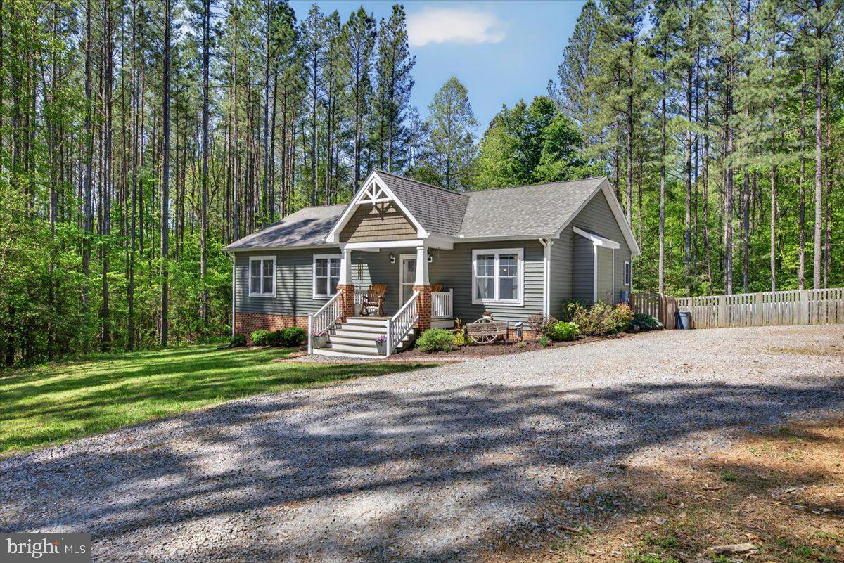 844 Manchester Road Bumpass, VA 23024 - Photo 2 of 65