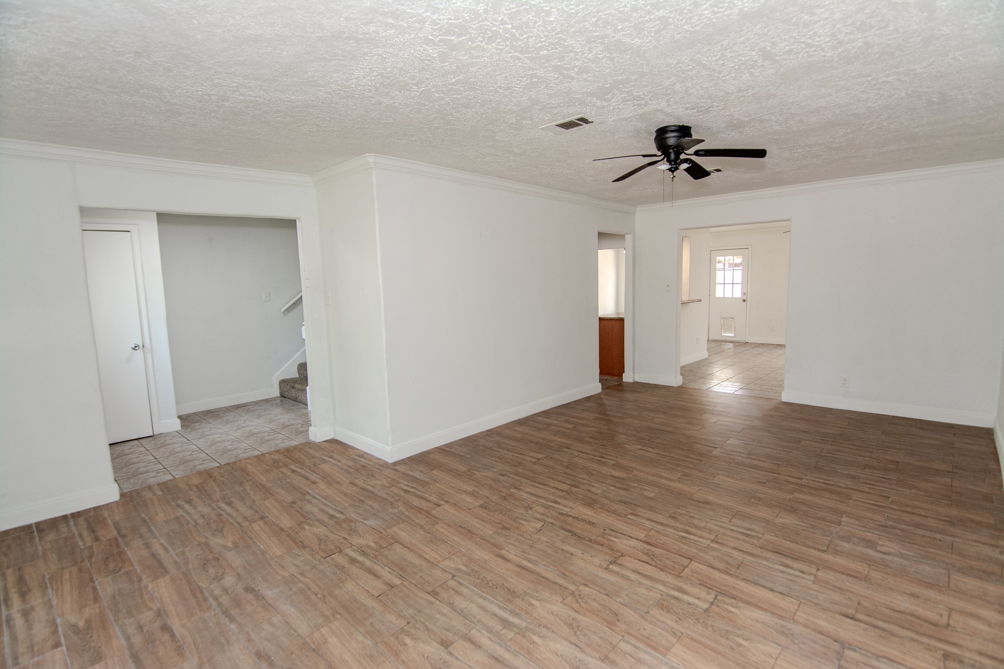 20335 Fieldtree Drive Humble, TX 77338 - Photo 3 of 22 Living Room