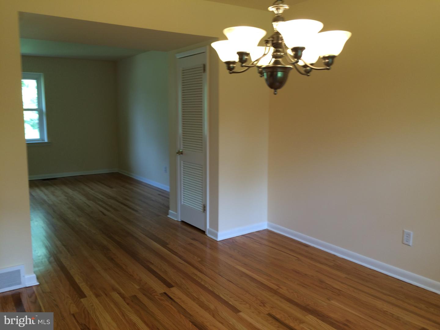 1261 Hoffman Road Ambler, PA 19002 - Photo 4 of 25 Gallery Image 4