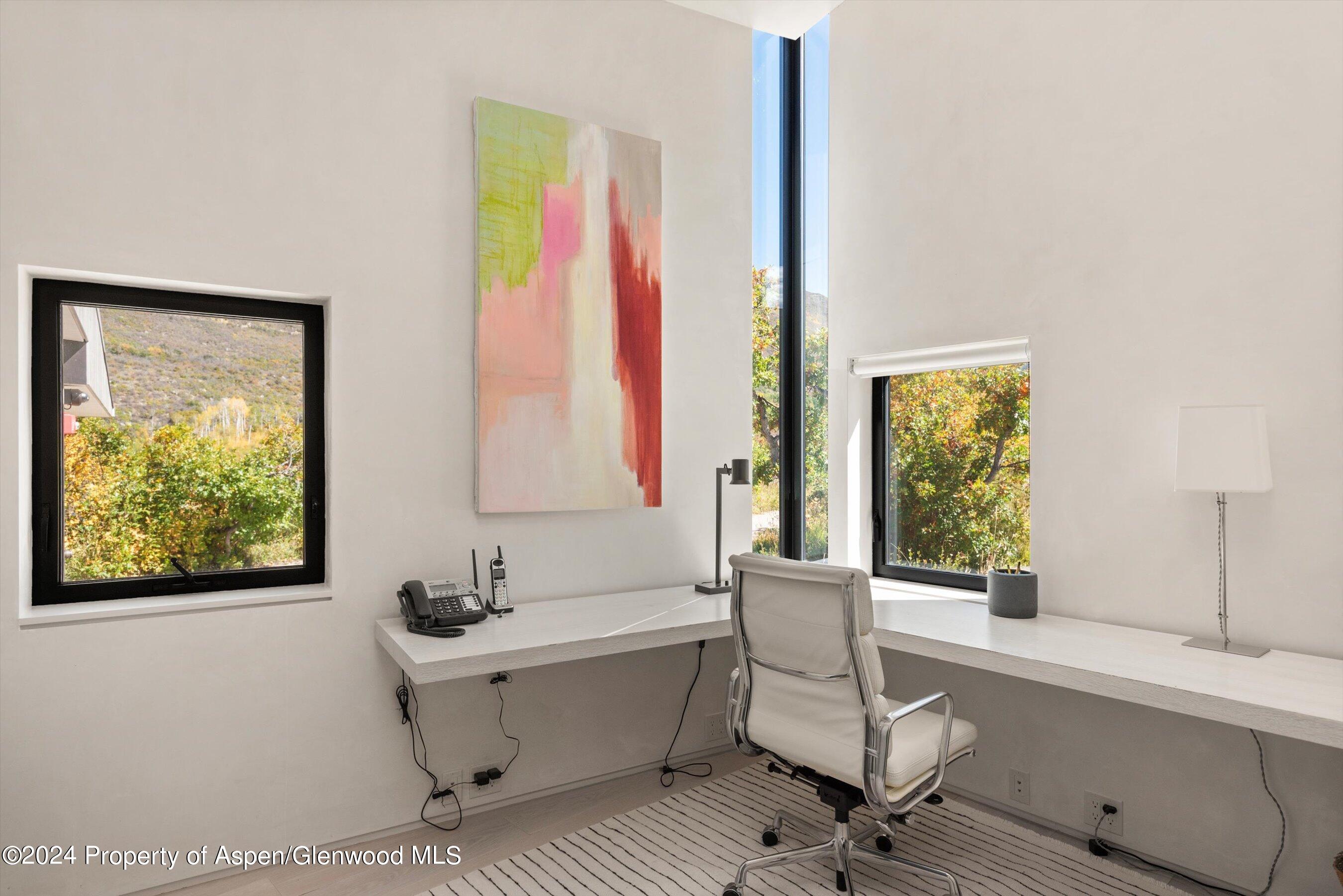600 Nell Erickson Road Aspen, CO 81612 - Photo 35 of 40 a bathroom with a sink and a bathtub