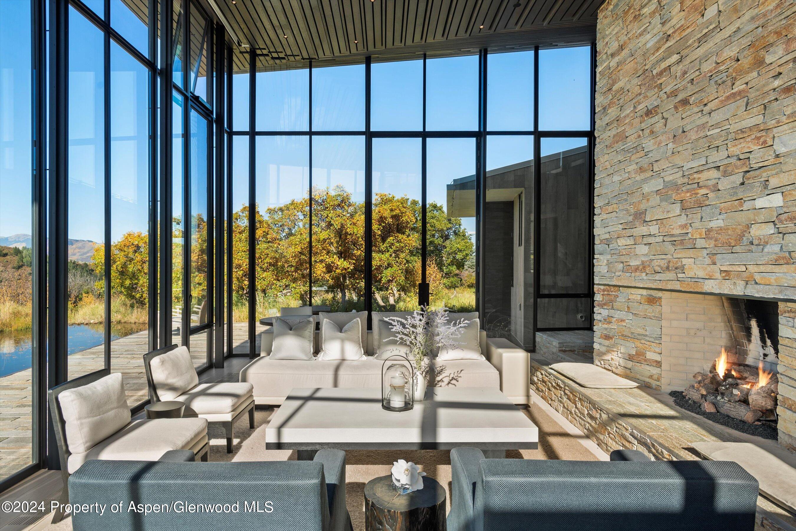 600 Nell Erickson Road Aspen, CO 81612 - Photo 7 of 40 a view of balcony with couch
