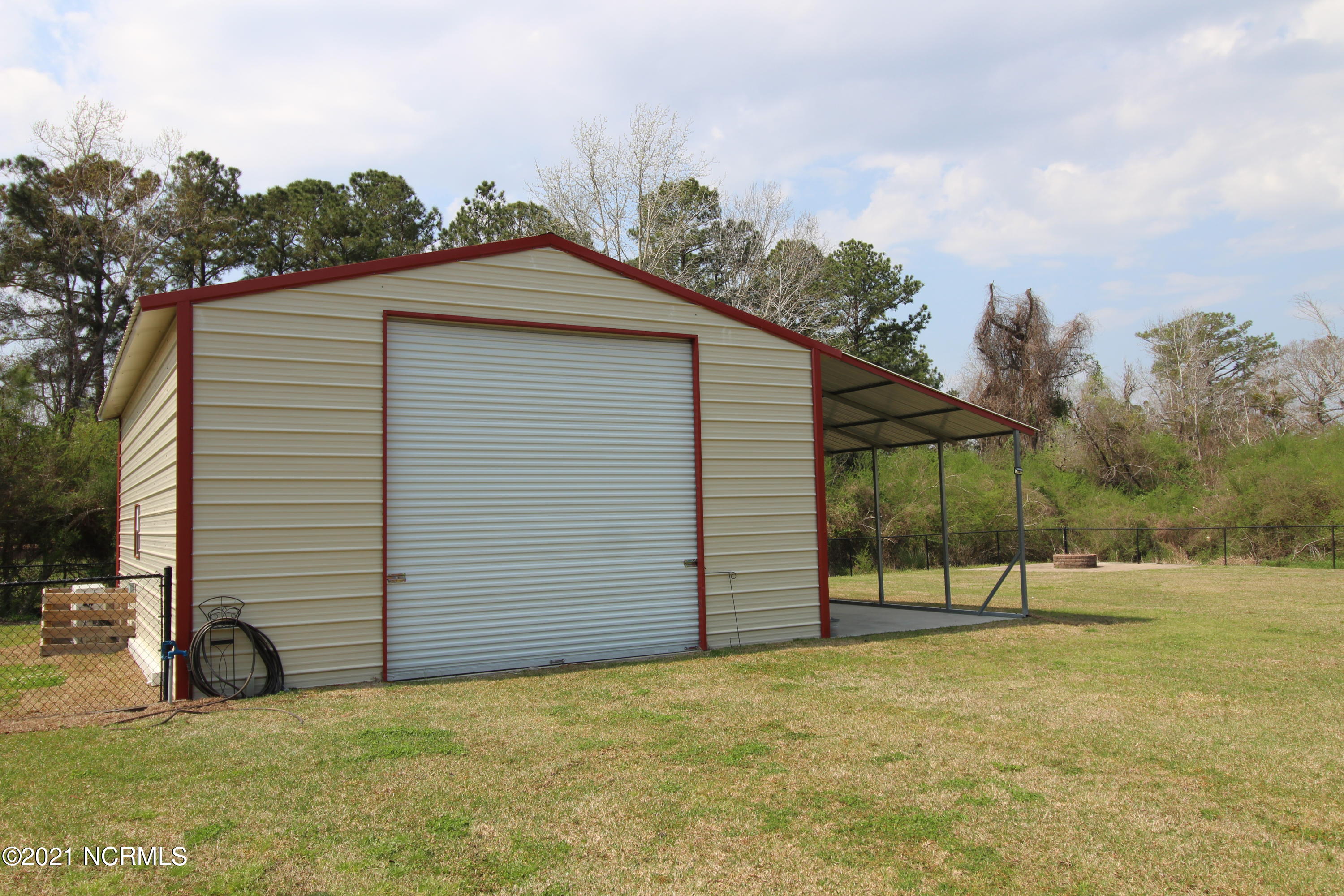 106 Queens Road Hubert, NC 28539 - Photo 6 of 39 IMG_4059