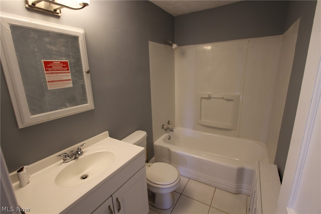 369 Quentin Road Eastlake, OH 44095 - Photo 11 of 13 Gallery Image 11
