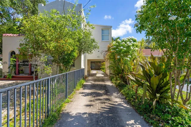 $1,500 | 1045 Northeast 131st Street, Unit A2, North Miami, FL 33161