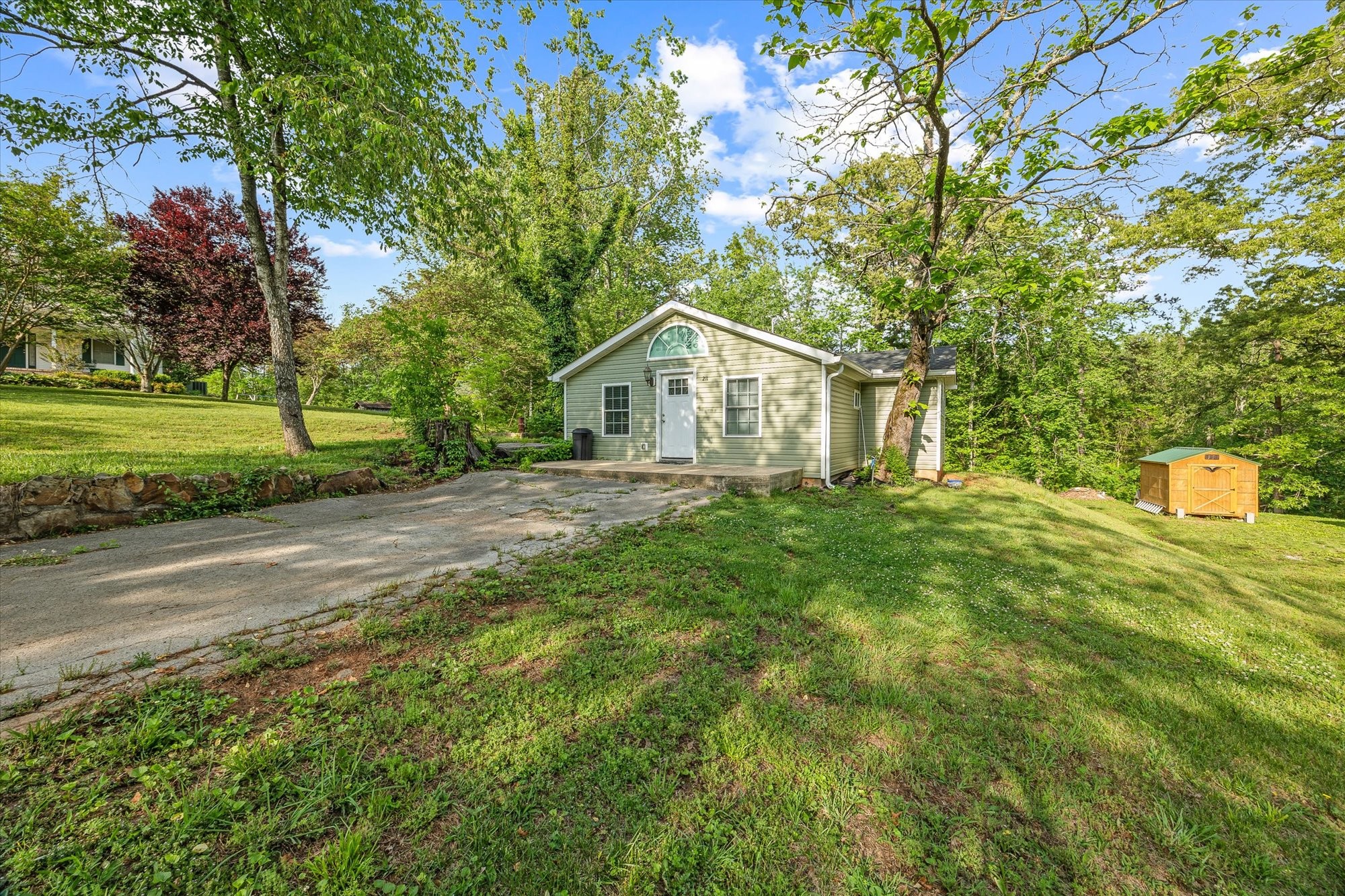 205 Shady Rest Road McMinnville, TN 37110 - Photo 3 of 35 Gallery Image 3