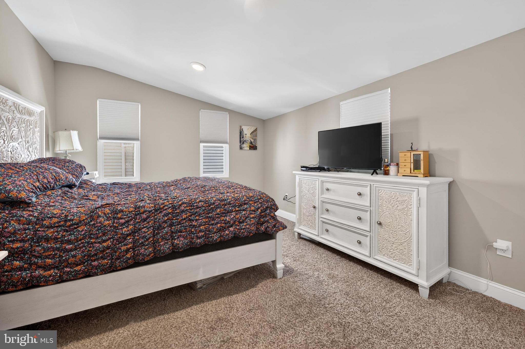 54 Hanover Street Pemberton, NJ 08068 - Photo 9 of 20