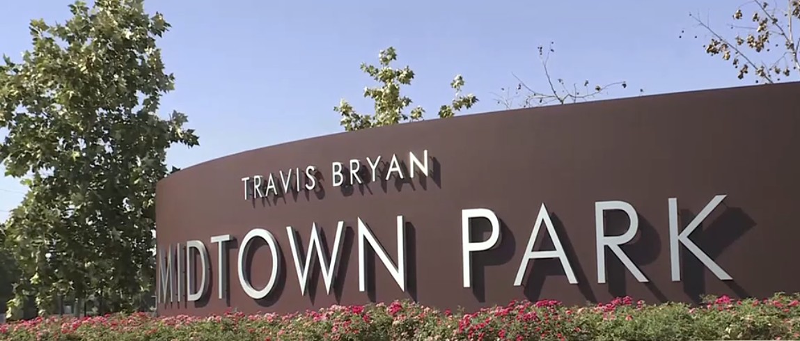 2703 South College Avenue Bryan, TX 77801 - Photo 6 of 7 a view of entryway