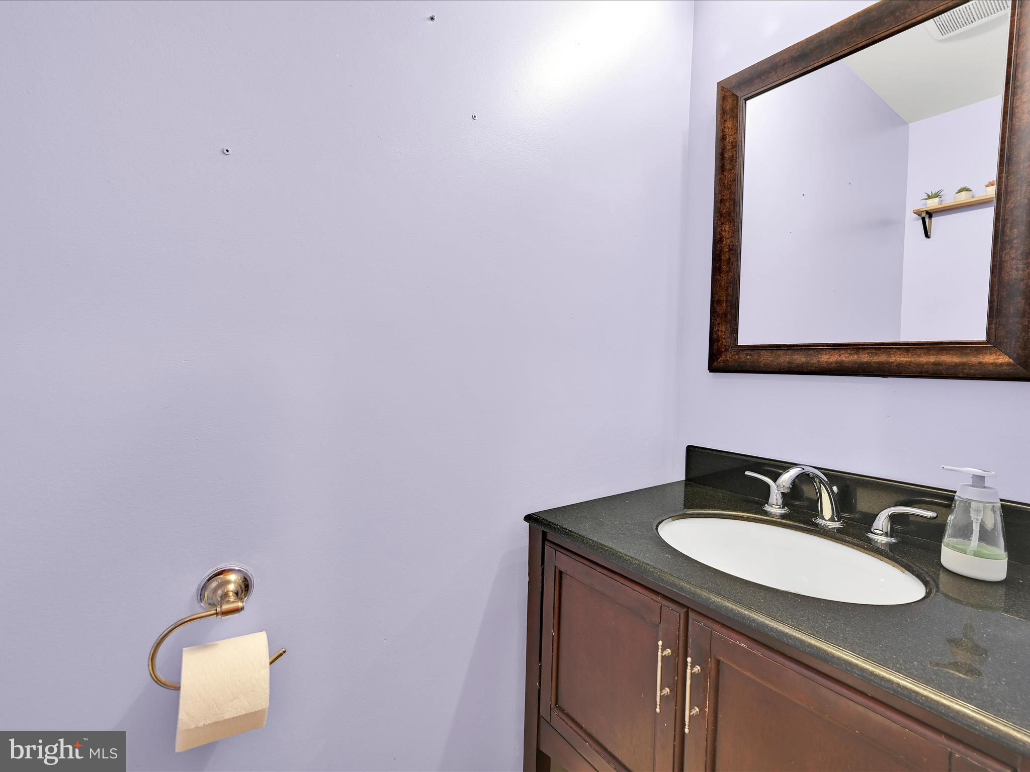 3613 Centerfield Road Harrisburg, PA 17109 - Photo 20 of 37 Powder Room
