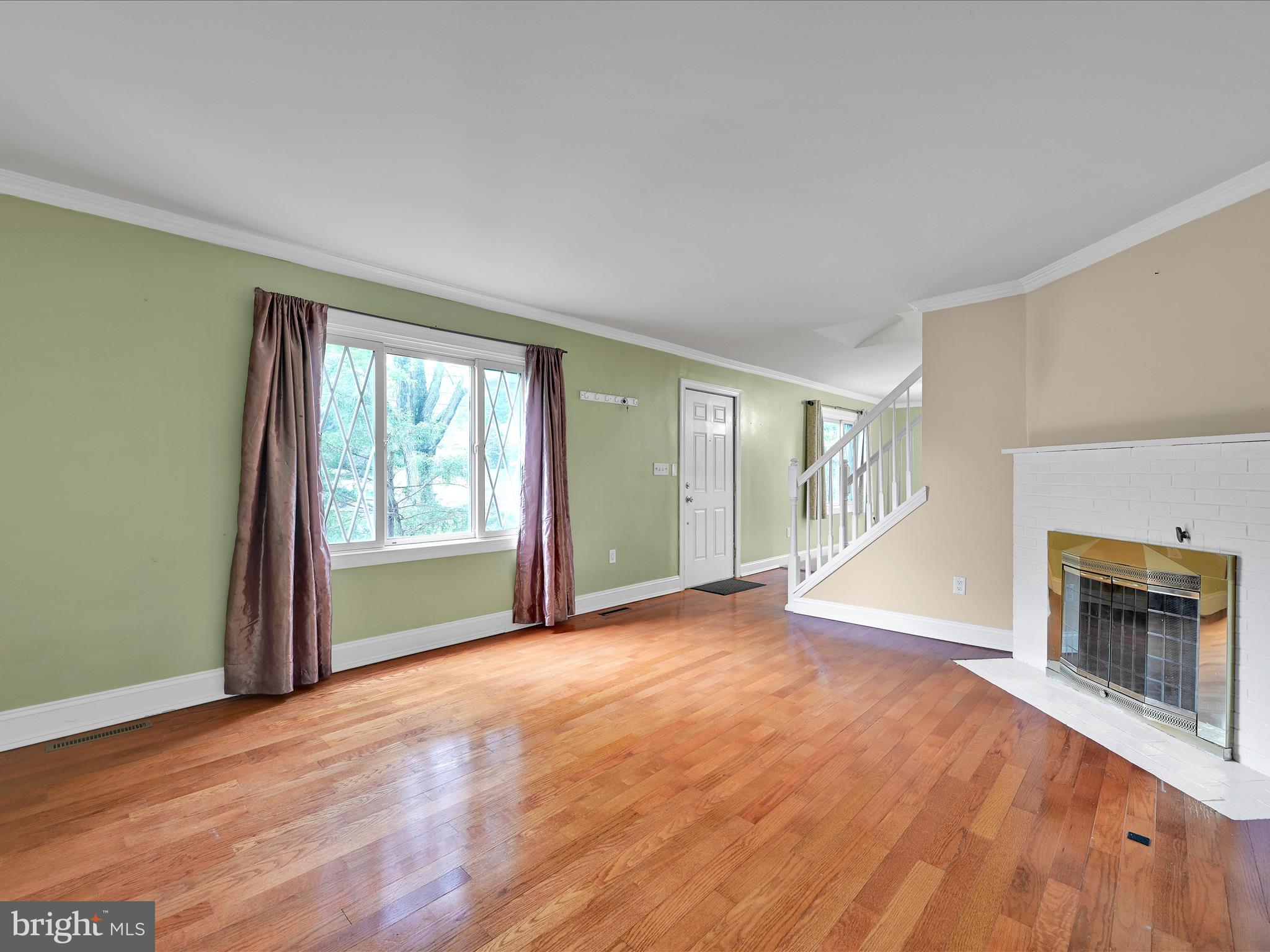 3613 Centerfield Road Harrisburg, PA 17109 - Photo 8 of 37 Living Room