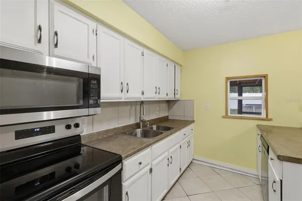 $182,900 | 6740 West Van Buren Drive, Homosassa, FL 34448