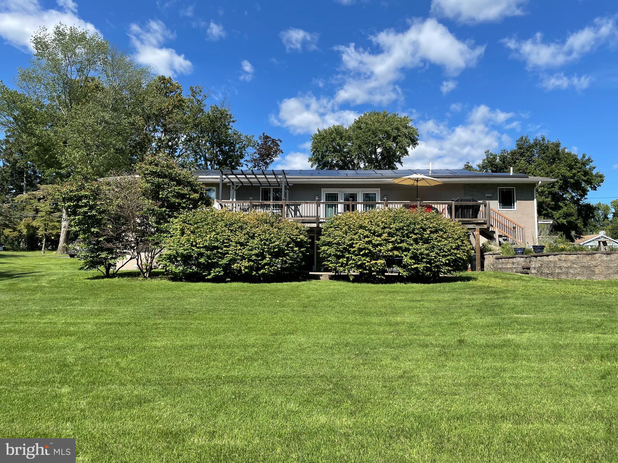 11 Groveville Road Trenton, NJ 08620 - Photo 3 of 33 Backyard view
