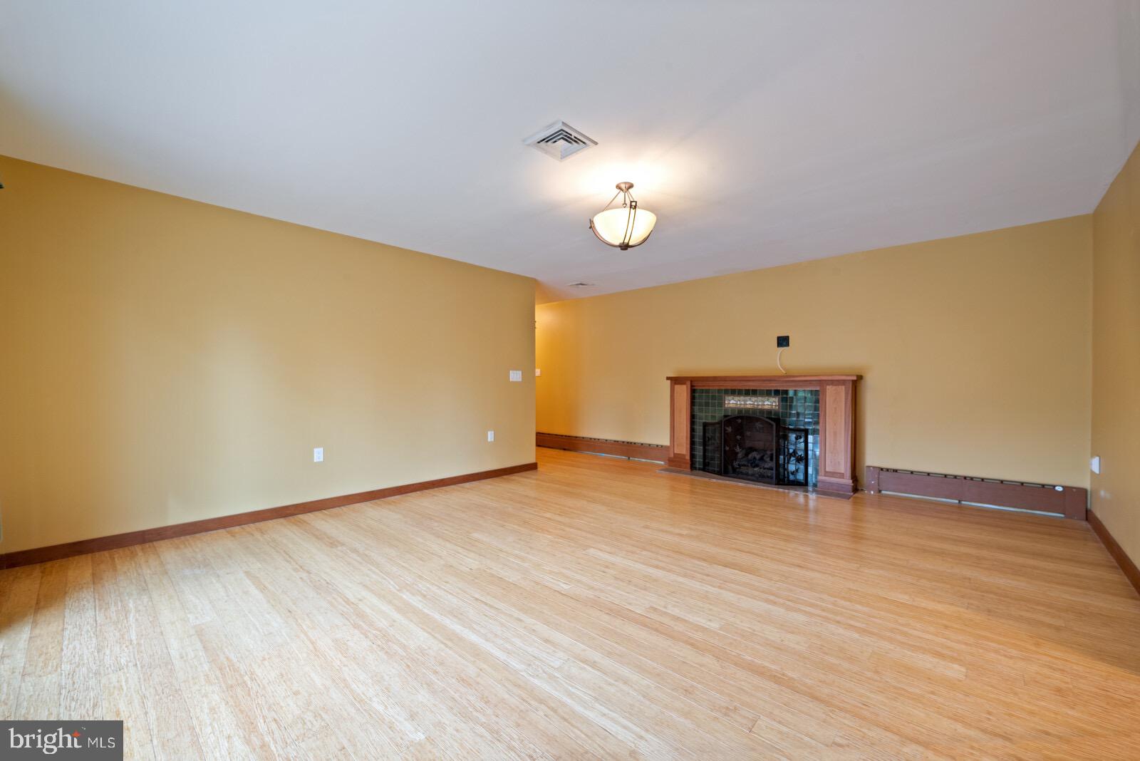 11 Groveville Road Trenton, NJ 08620 - Photo 23 of 33 Gallery Image 23