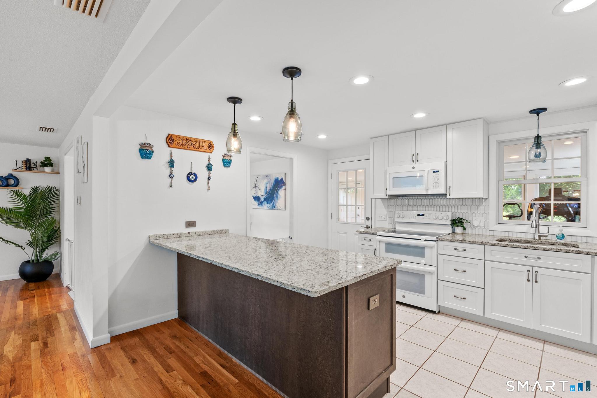 105 Windsorville Road South Windsor, CT 06074 - Photo 11 of 39