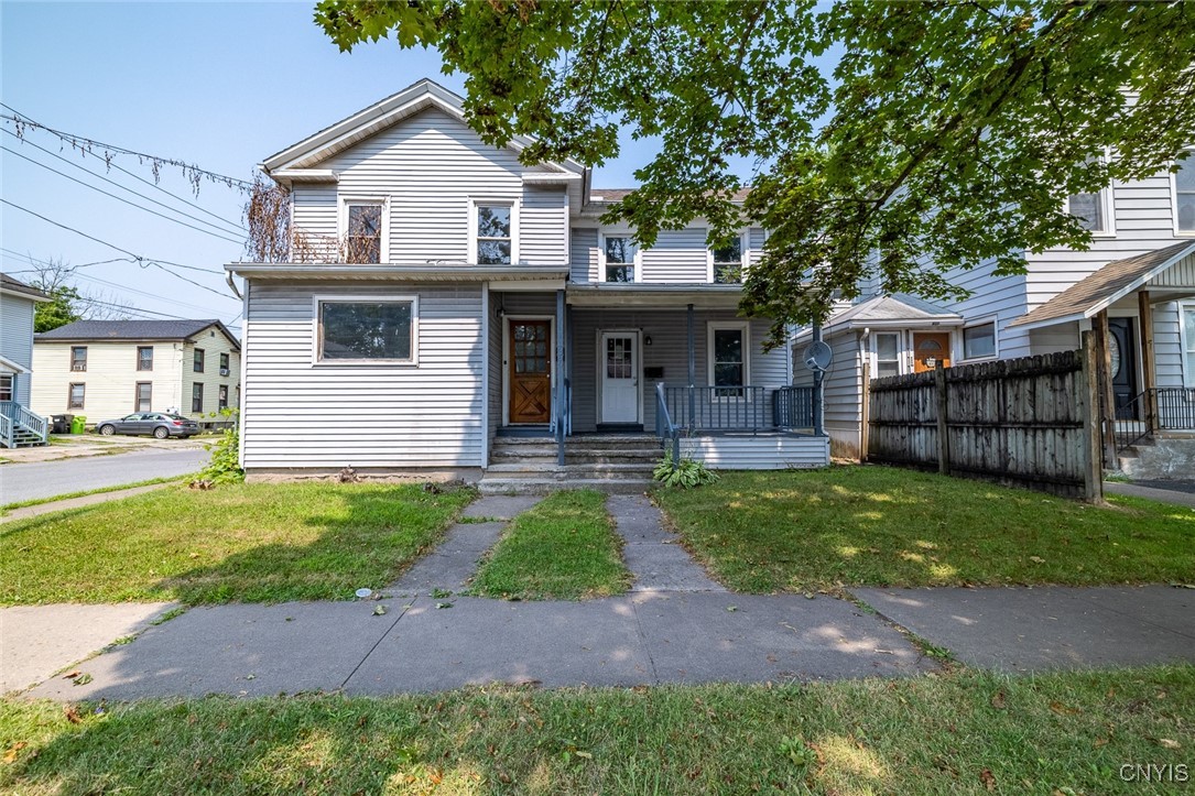 348 Lenox Avenue Oneida, NY 13421 - Photo 1 of 22 Front