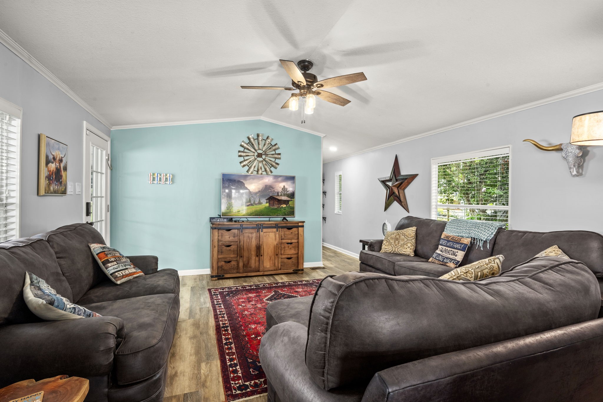 69 Key Largo Loop Point Blank, TX 77364 - Photo 14 of 31 Livingroom