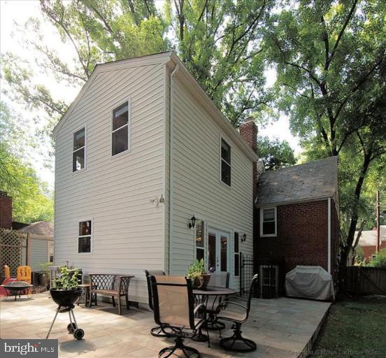 1105 Carson Street Silver Spring, MD 20901 - Photo 2 of 20