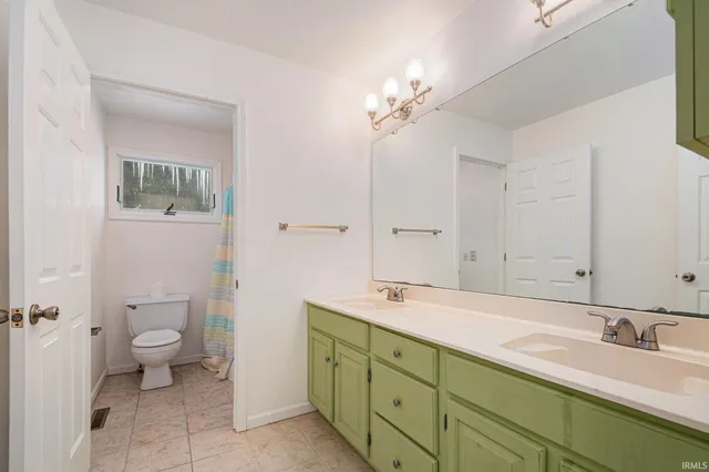 $649,000 | 52048 Glen Arbor Court, Granger, IN 46530