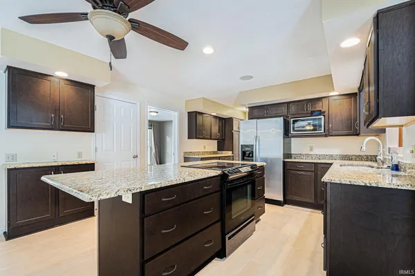 $619,000 | 52048 Glen Arbor Court, Granger, IN 46530