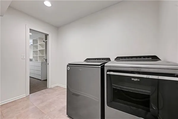 $1,200,000 | 6241 Howe Drive, Fairway, KS 66208