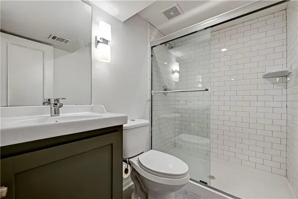 $1,200,000 | 6241 Howe Drive, Fairway, KS 66208