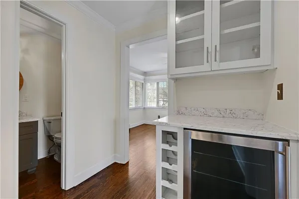 $1,200,000 | 6241 Howe Drive, Fairway, KS 66208