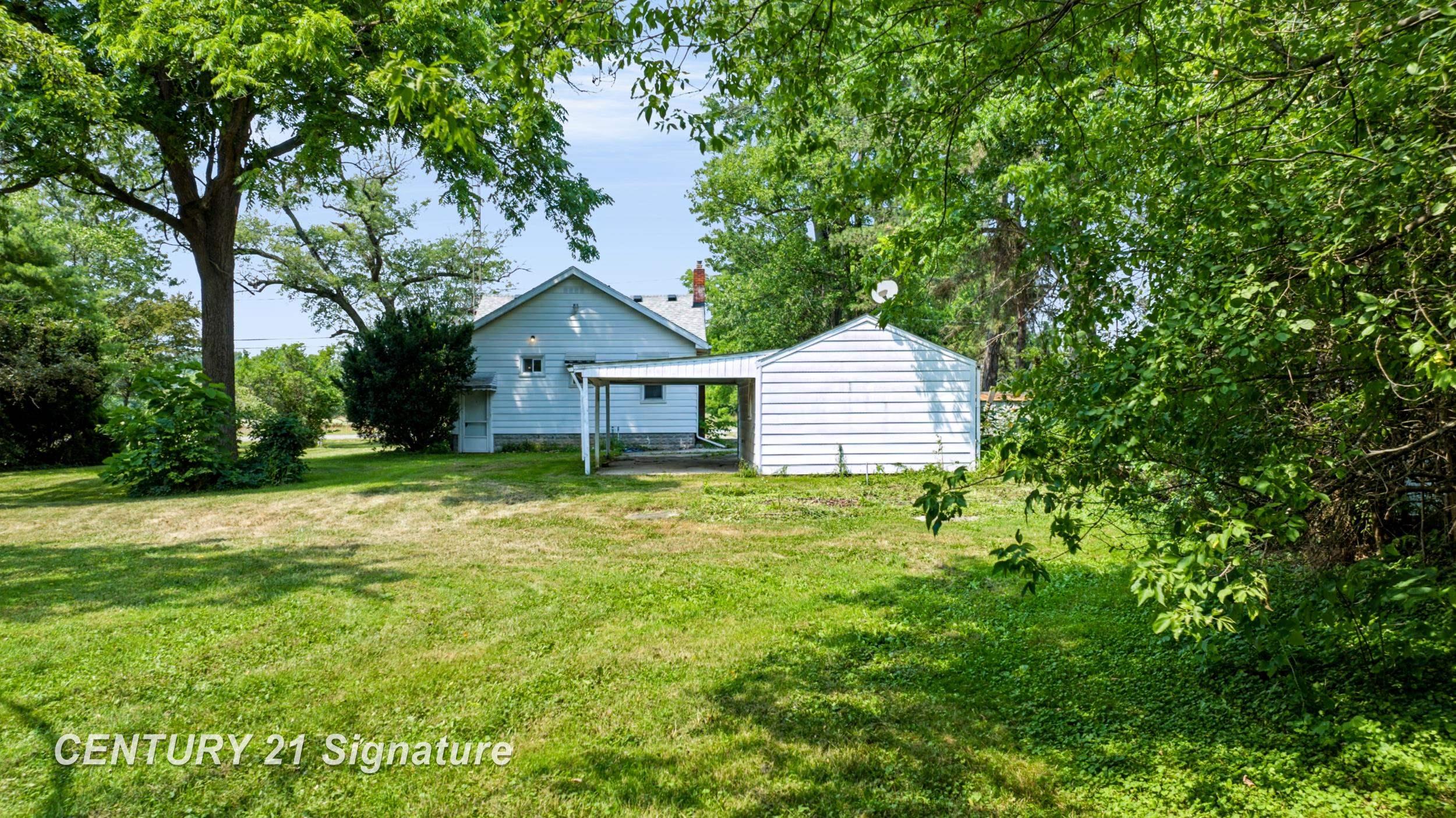 6217 Coldwater Road Flushing, MI 48433 - Photo 6 of 30 50215270-07677dde-a5dd-438b-8a86-54871ffe1887.JPG