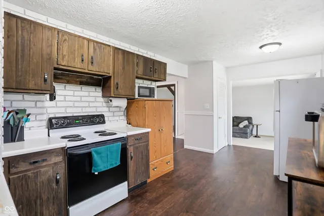 $195,000 | 2492 South 125 East, Shelbyville, IN 46176