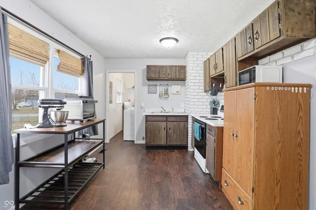 $195,000 | 2492 South 125 East, Shelbyville, IN 46176