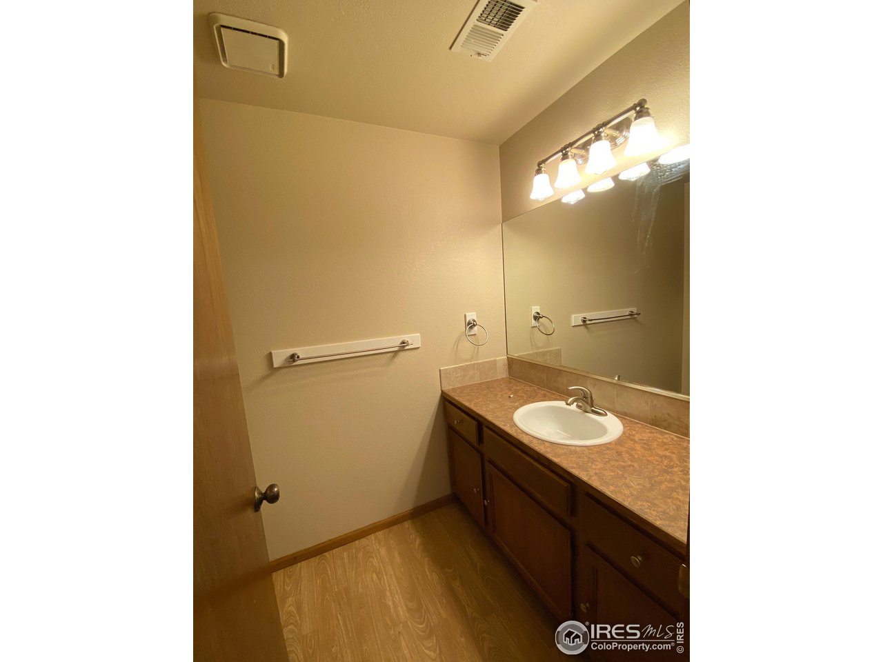 4323 9th St Road, Unit 21 Greeley, CO 80634 - Photo 6 of 11 Gallery Image 6