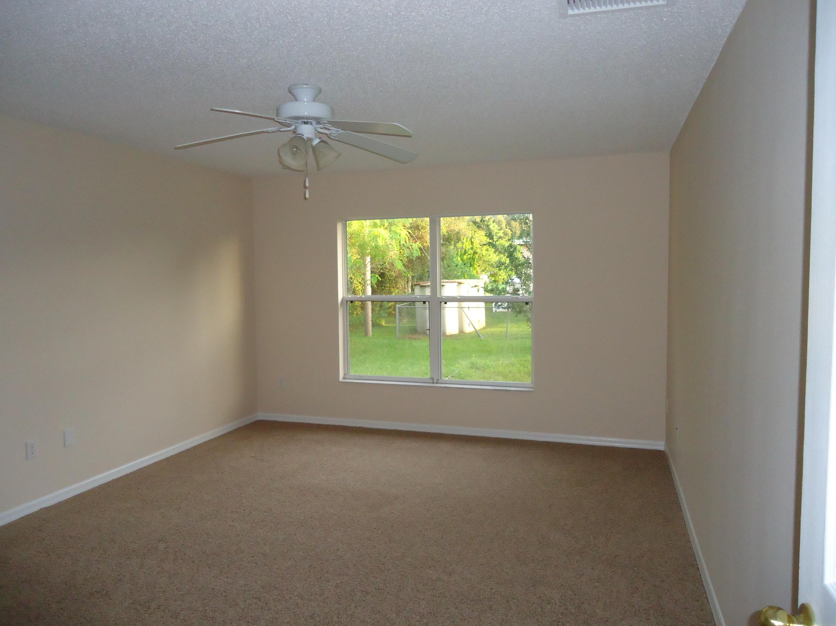 1237 Southwest Fountain Avenue Port St. Lucie, FL 34953 - Photo 14 of 27 DSC02934