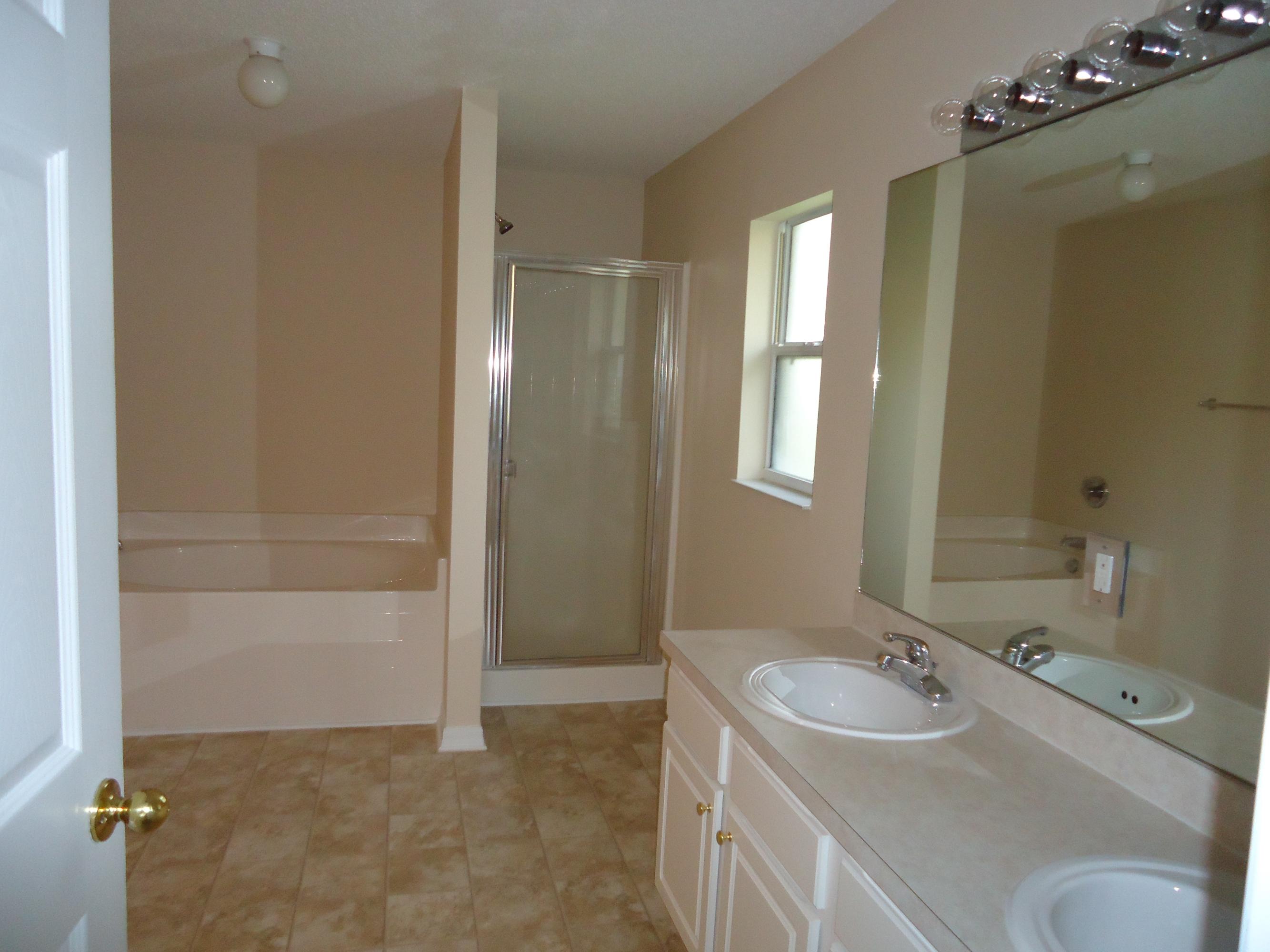 1237 Southwest Fountain Avenue Port St. Lucie, FL 34953 - Photo 15 of 27 DSC02935
