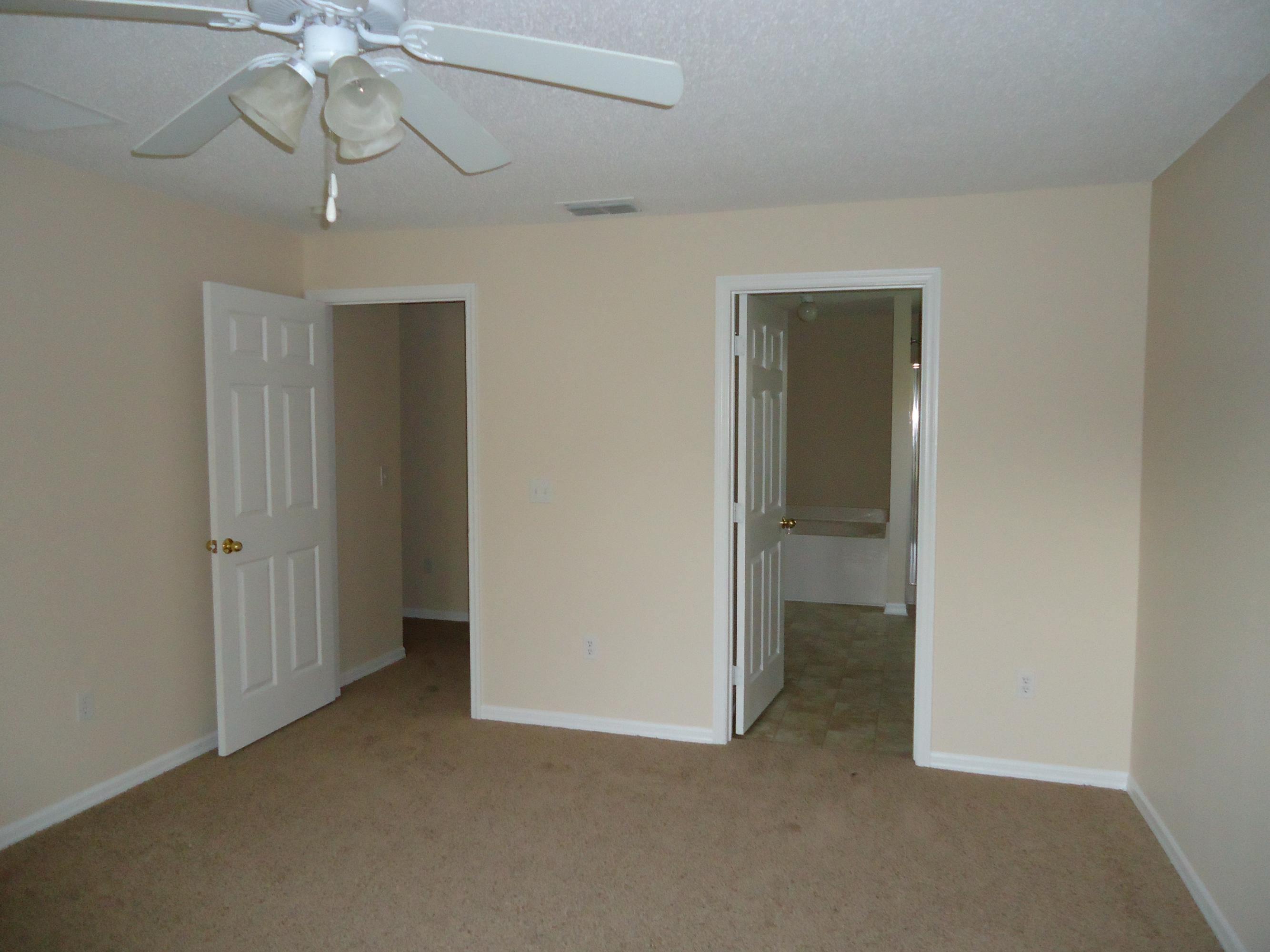 1237 Southwest Fountain Avenue Port St. Lucie, FL 34953 - Photo 19 of 27 DSC02939